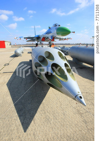 Rocket launcher and a fighter jet 7711308