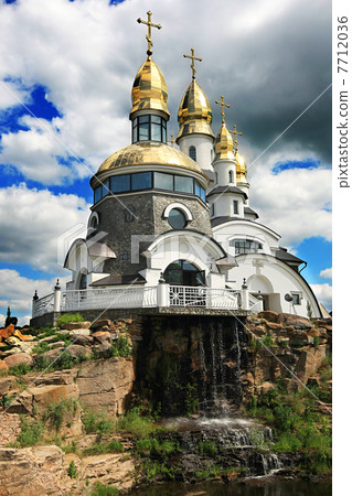 Christian church 7712036