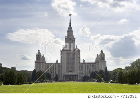 Moscow State University 7712051