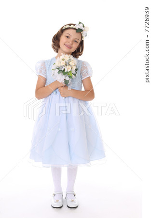 穿裙子的女孩 穿裙子的女孩 7726939