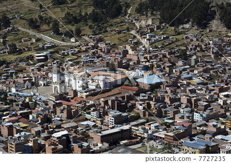 大教堂和科帕卡巴納的街道 7727235