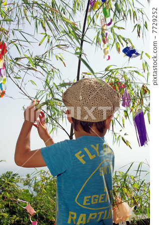 Bamboo decorations and children in Tanabata Bamboo decorations and children in Tanabata 7729252