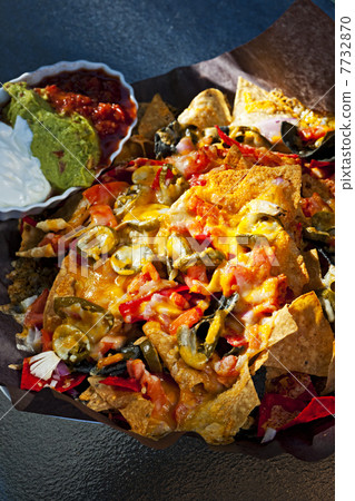 Nacho basket with cheese Nacho basket with cheese 7732870