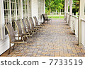 Chairs on patio 7733519