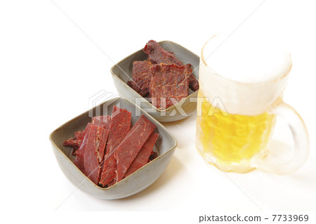 Beef Jerky and Mugs Beer 7733969