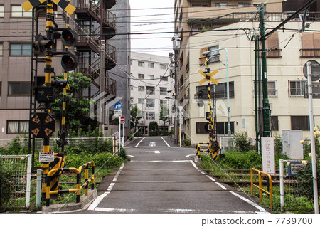 Railroad crossing of the Tokyo Arakawa Arakawa line 7739700