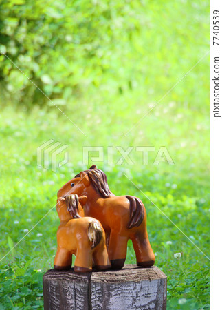 Parent and child of prawn foal 2014 year-year year-end card vertical Parent and child of prawn foal 2014 year-year year-end card vertical 7740539