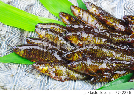 香甜煮熟的年糕 7742226