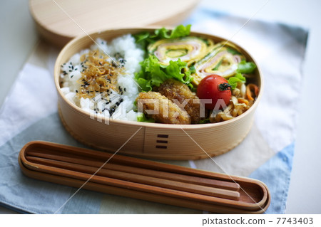 Wotow box lunch 7743403