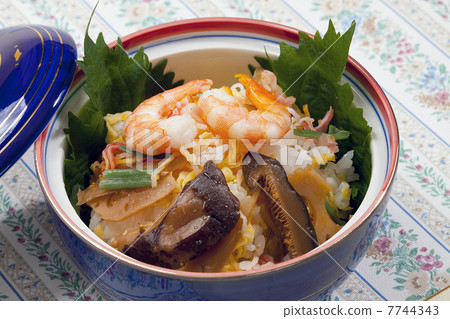 Japanese food. Rosa Sushi 7744343