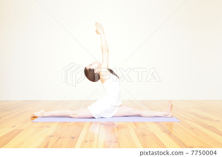 Yoga, female, yoga pose Yoga, female, yoga pose 7750004