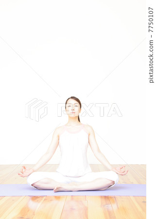 瑜伽,女性,瑜伽姿勢 瑜伽,女性,瑜伽姿勢 7750107