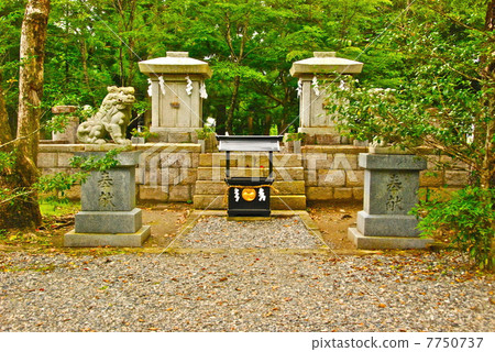 A stone shrine of Ohonohara (Kumano Honkyu Shrine / Wakayama prefecture Tanabe shrine main shrine) A stone shrine of Ohonohara (Kumano Honkyu Shrine / Wakayama prefecture Tanabe shrine main shrine) 7750737