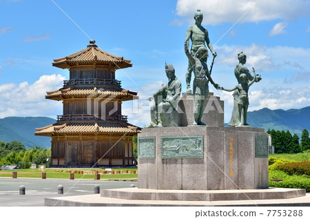 Marichi Castle 7753288