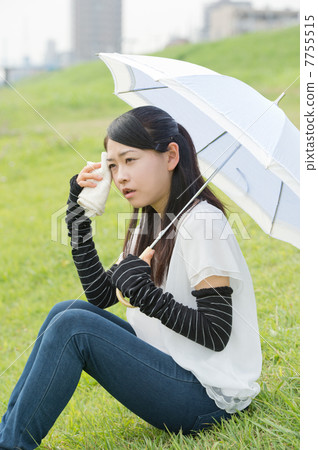 A woman with an arm cover 7755515