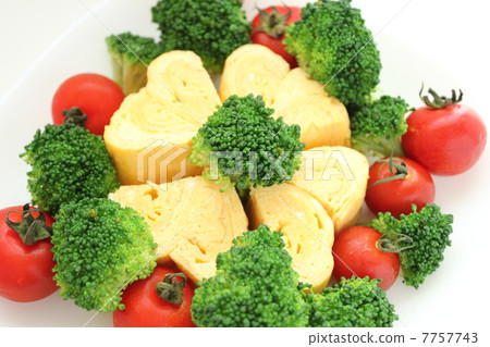 Heart shaped eggs 7757743