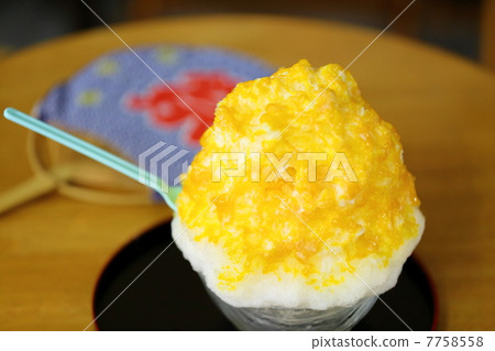 shaved ice  7758558