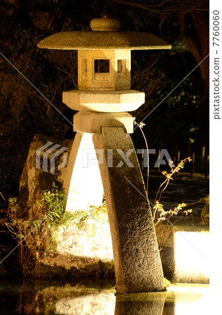 Kenrokuen Garden, Kotoji Touro [Vertical] 7760060