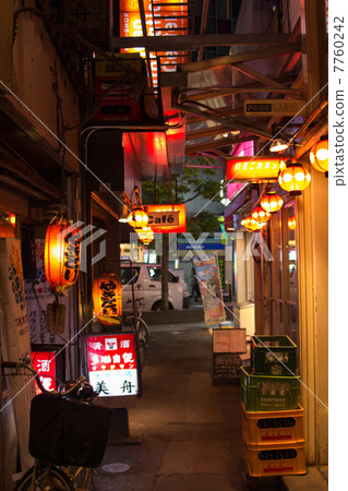 Hamonica side street in Kichijoji at night 7760242