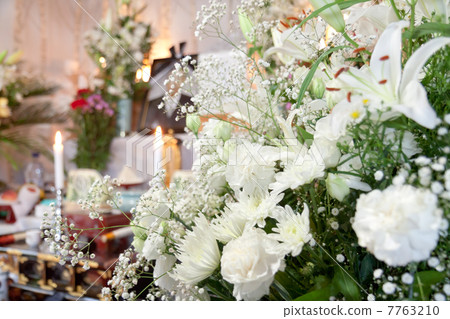 A funeral 7763210