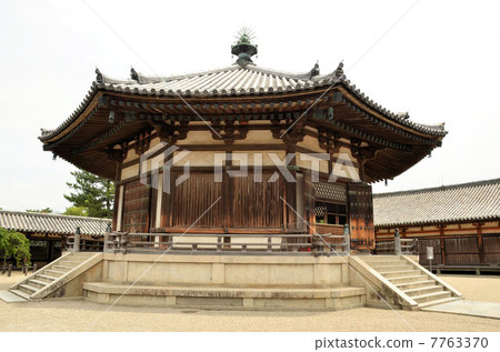 法隆寺 7763370