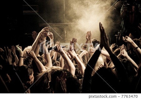 Concert crowd 7763470