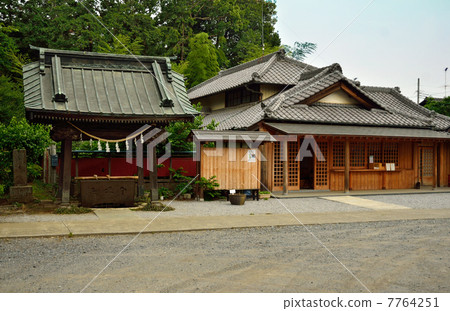 Sakitama Walking / Front Buddhist Shrine(Sakitama Shinza) Sakitama Walking / Front Buddhist Shrine(Sakitama Shinza) 7764251