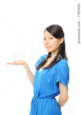 女孩·公告 7765409
