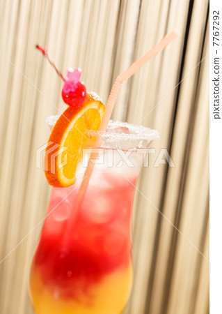 cocktail with orange 7767292