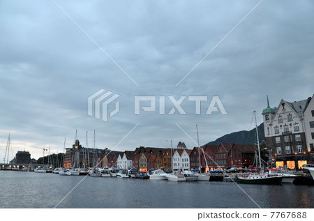 Bergen's World Heritage Bryggen District and Tower of Lošen Kranz 7767688