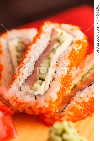 tasty sushi 7768163