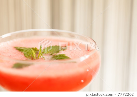 summer cocktail 7772202