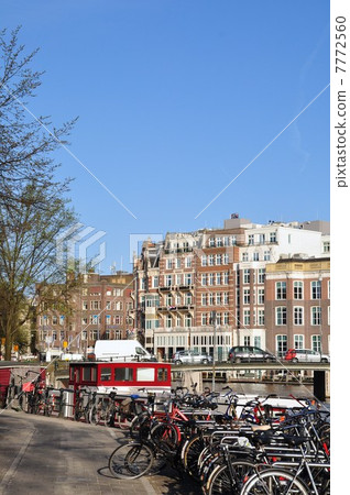 Morning street Amsterdam Morning street Amsterdam 7772560