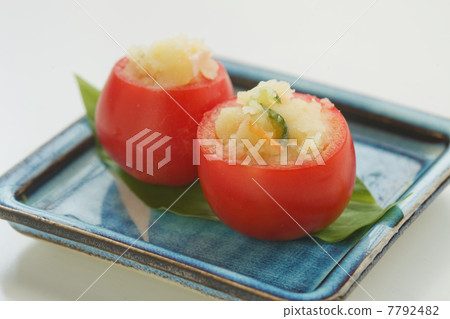 Mini tomato packing of potato salad 7792482