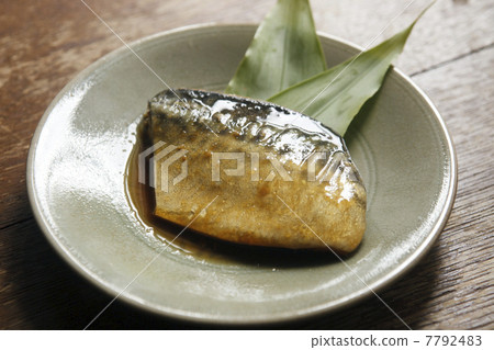 Mackerel boiled fish 7792483