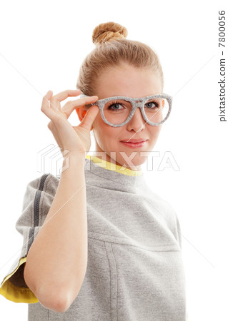 Portrait beautiful young woman Portrait beautiful young woman 7800056