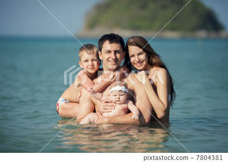 Family Vacation 7804381