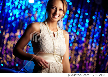 Soon to be married 7805936
