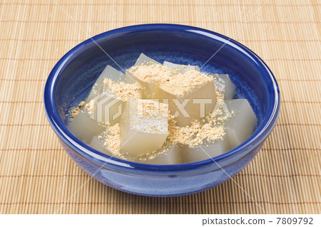 Warabimochi  7809792