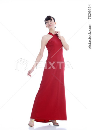 Portrait of young woman 7826664
