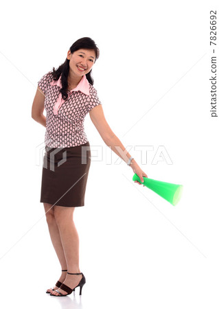 Portrait of mid adult woman 7826692