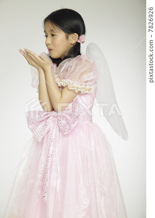 Portrait of little girl 7826926