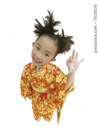 Little girl showing ok gesture 7828076