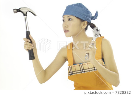 Portrait of young woman 7828282