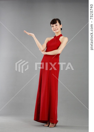 Portrait of young woman 7828740