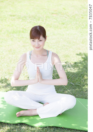 yoga yoga 7835047
