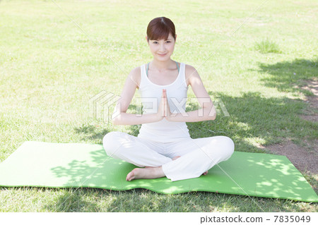 yoga yoga 7835049