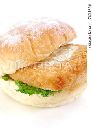 Delicious fish fried sandwich 7835226