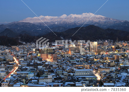 Norikura dune and Hida Takayama night view 7835360