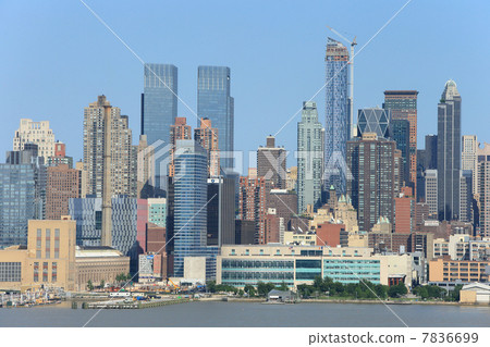 The skyscraper building group Time Warner The skyscraper building group Time Warner 7836699